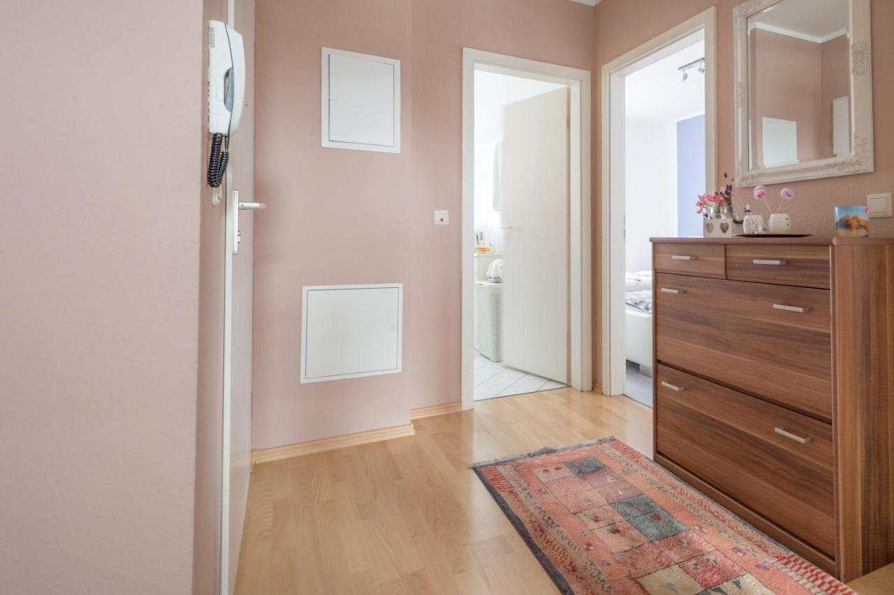 Anyroomdirect Private Apartments Near Hannover Exhibition Room Agency Exterior foto